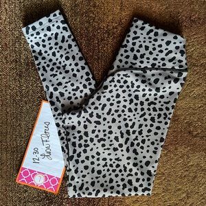 Balance Athletica Snow Leopard Midnight Ascends